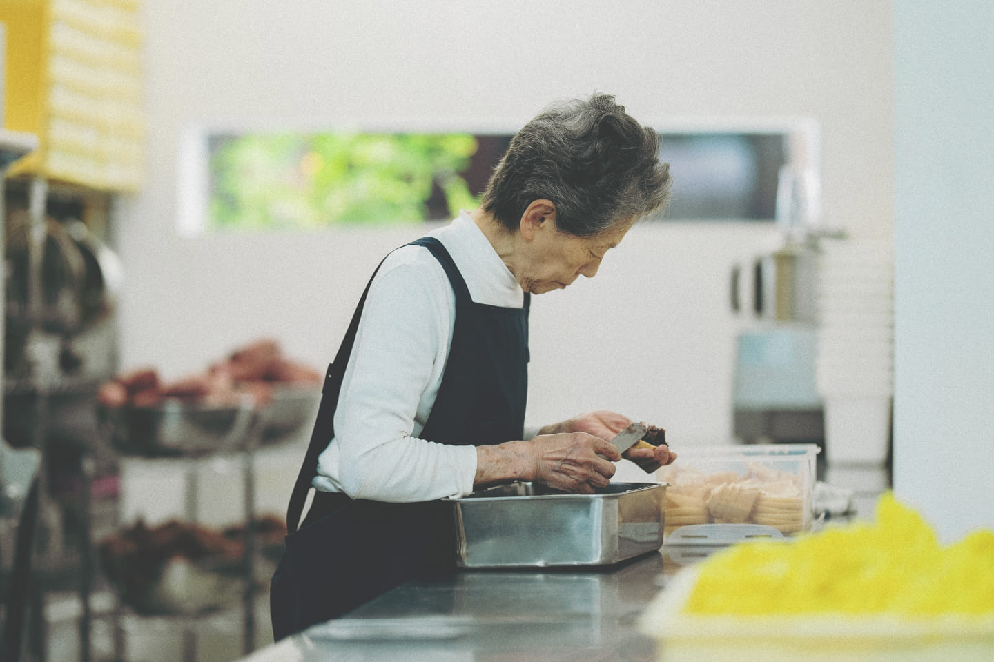 今も店に立つ80代の祖母
